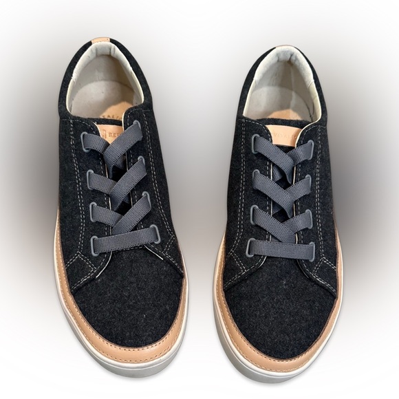 REVITALIGN Shoes - Revitalign Sneakers